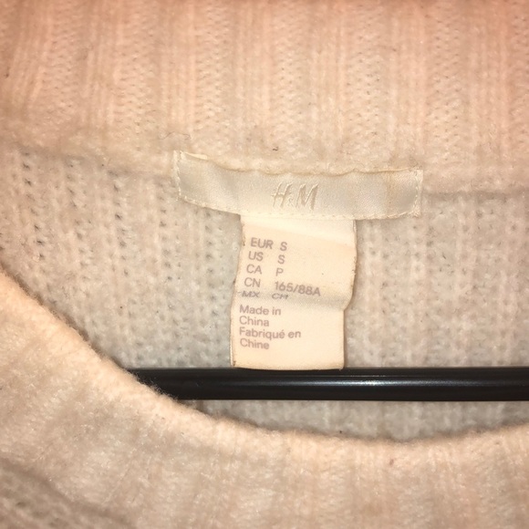White H&M sweater - Picture 2 of 3